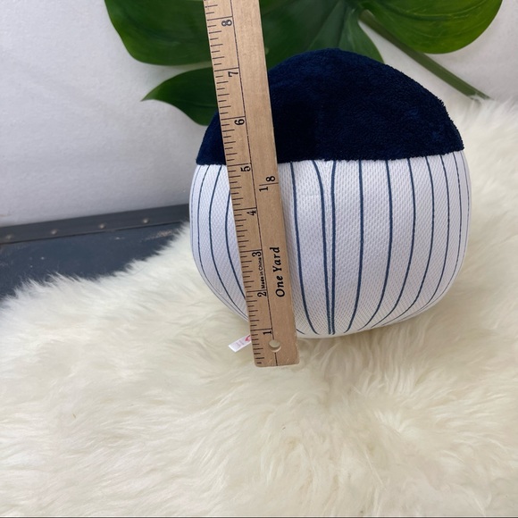 TY MLB Beanie Ballz - NEW YORK YANKEES Stuff Toy - Picture 8 of 10